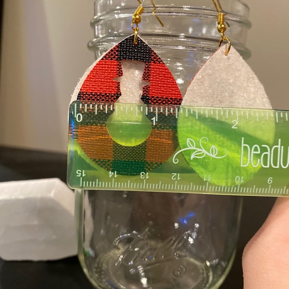 Earrings - Picture 3 of 3